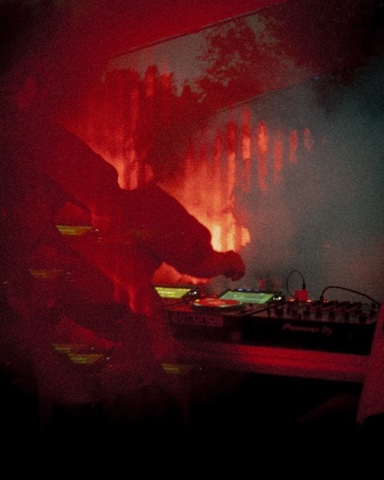 photo: Marius Renard